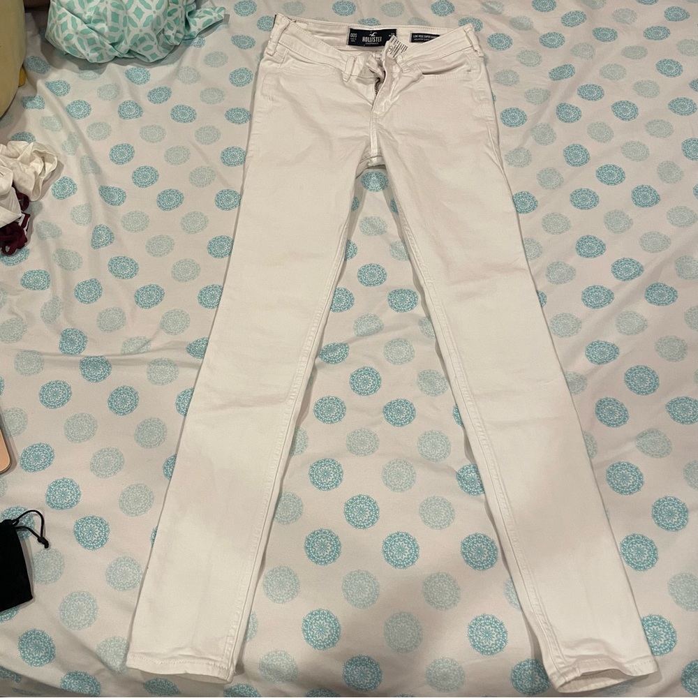 Hollister White Low Rise Skinny Jeans